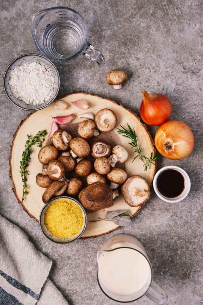 ingredients to make mushroom gravy