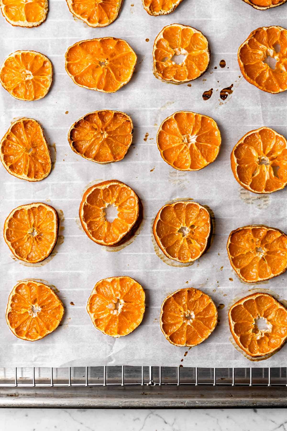 Chocolate-Dipped Dried Satsuma Orange Slices • beautifulingredient.com